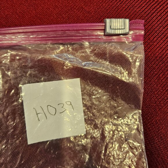 Georciou Womens Wool blend Red Ruffled Knit Cape Shawl tight knit elegant office - Picture 8 of 9